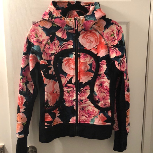 lululemon athletica Tops - 🎉!!!SALE!!!🎉Lululemon Scuba Hoodie